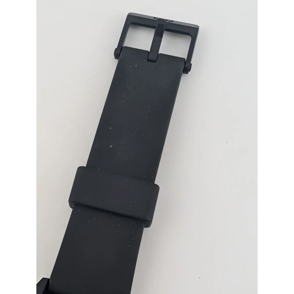 Q&Q Men's Watch 38mm Case Blue Dial Black Resin Band- New Battery